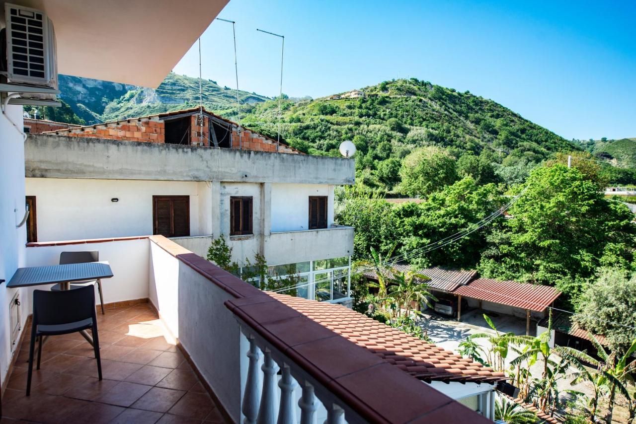 B&B Esterita Parghelia Exterior photo